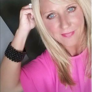 Meet your Posher, Whitney